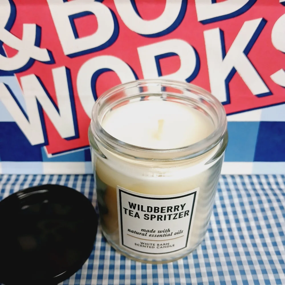 Bath and Body Works Wildberry Tea Spritzer Single Wick Candle - Picture 3 of 4